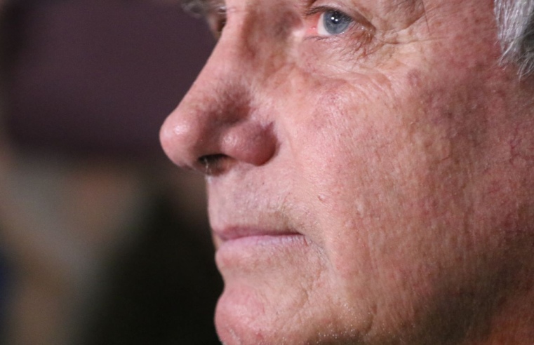 Após pedido de cirurgia, Moraes manda PF fazer perícia em Bolsonaro