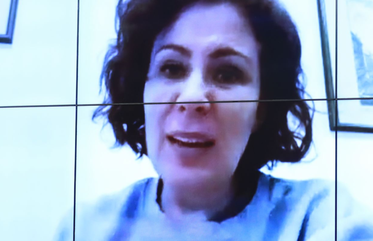 STF tem maioria para confirmar perda do mandato de Carla Zambelli