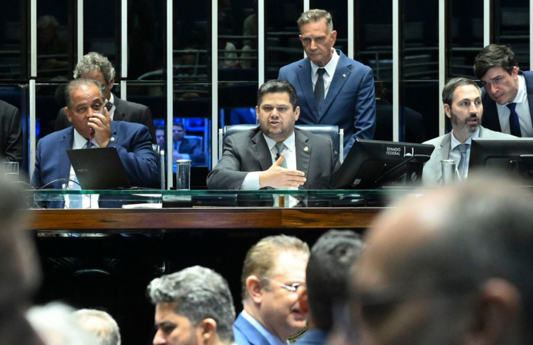 Senado aprova redução da pena de condenados pelo 8/1 e trama golpista