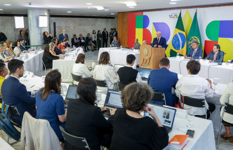 Lula afirma que vai vetar PL da Dosimetria