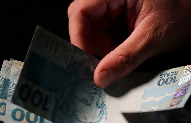 Cerca de 95,3 milhões de pessoas recebem 2ª parcela do décimo terceiro