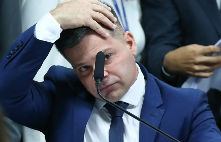 Tornozeleira de Silvinei ficou sem sinal na madrugada de Natal, diz PF