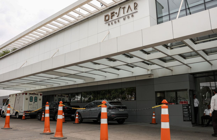 Bolsonaro passa por cirurgia após crise de soluço