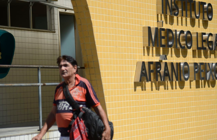 Corpo de adolescente que desapareceu no mar é liberado pelo IML do Rio