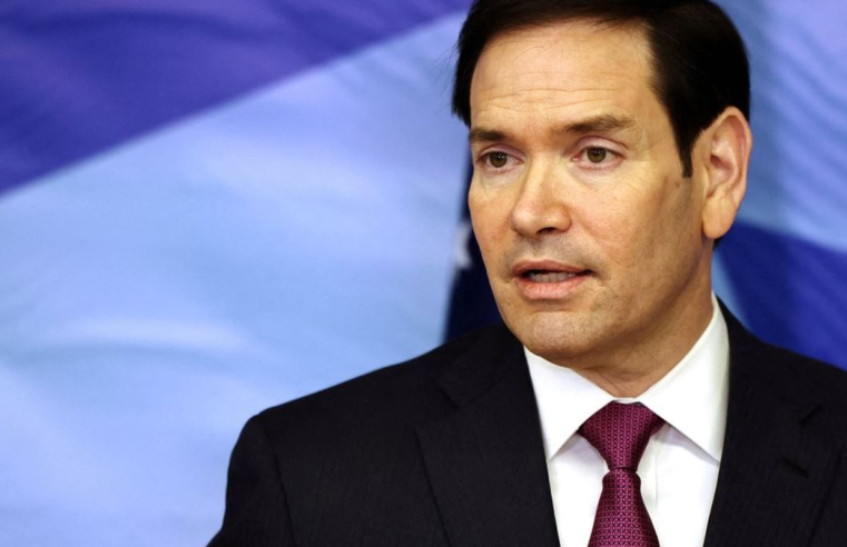 Sem provas, Rubio acusa Maduro de chefiar organização narcoterrorista