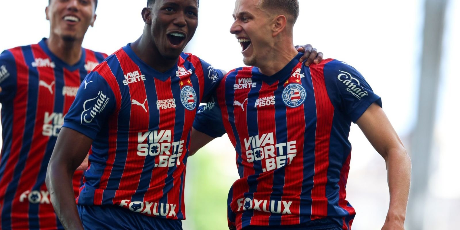 Com jovens, Bahia supera Jequié pela estreia no Campeonato Baiano