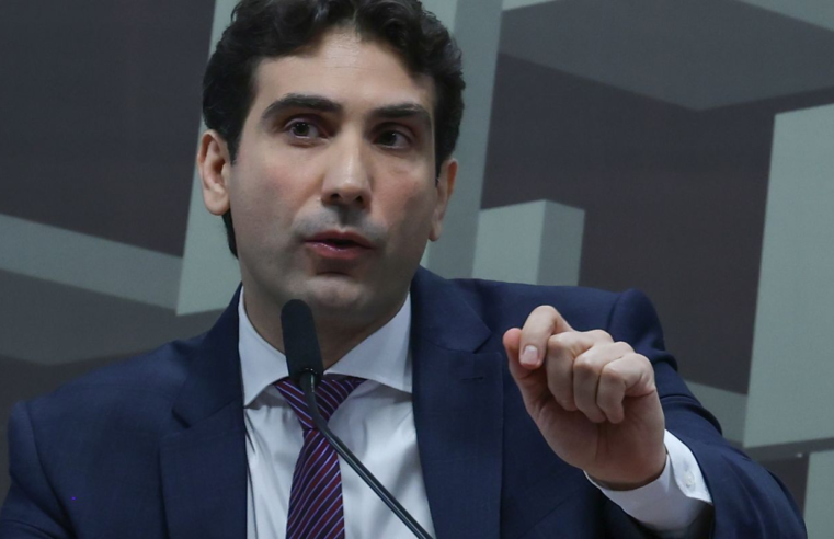 Galípolo assina manifesto internacional pela independência dos BCs