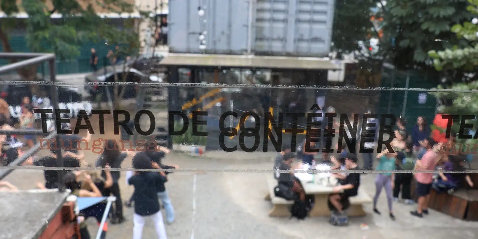 Prefeitura de São Paulo retoma espaço ocupado pelo Teatro de Contêiner