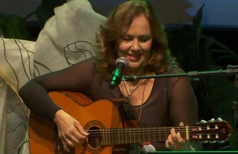 TV Brasil: Jane Duboc celebra a Bossa Nova no programa Cena Musical