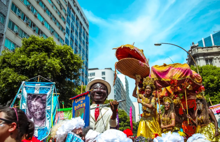 Rio: Cordão do Boitatá estreia no circuito dos megablocos do carnaval