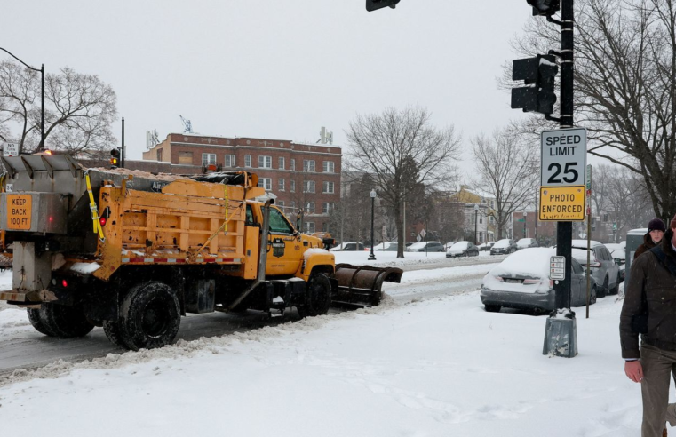 EUA: tempestade deixa 670 mil sem energia e cancela milhares de voos