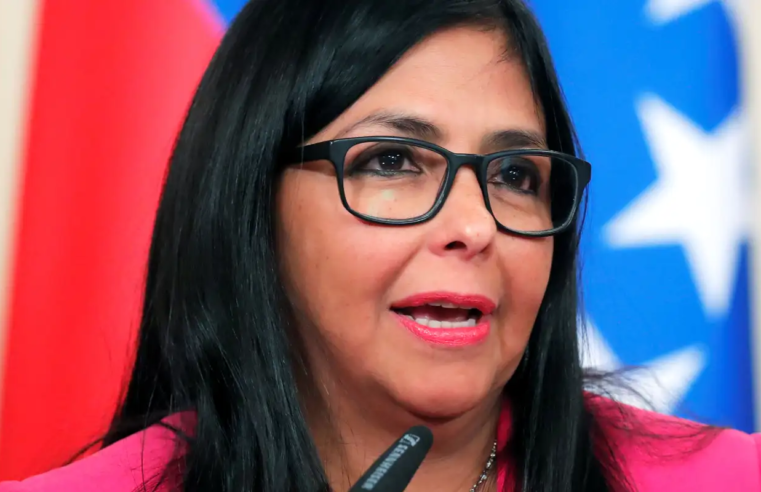 Delcy Rodríguez toma posse como presidente interina da Venezuela