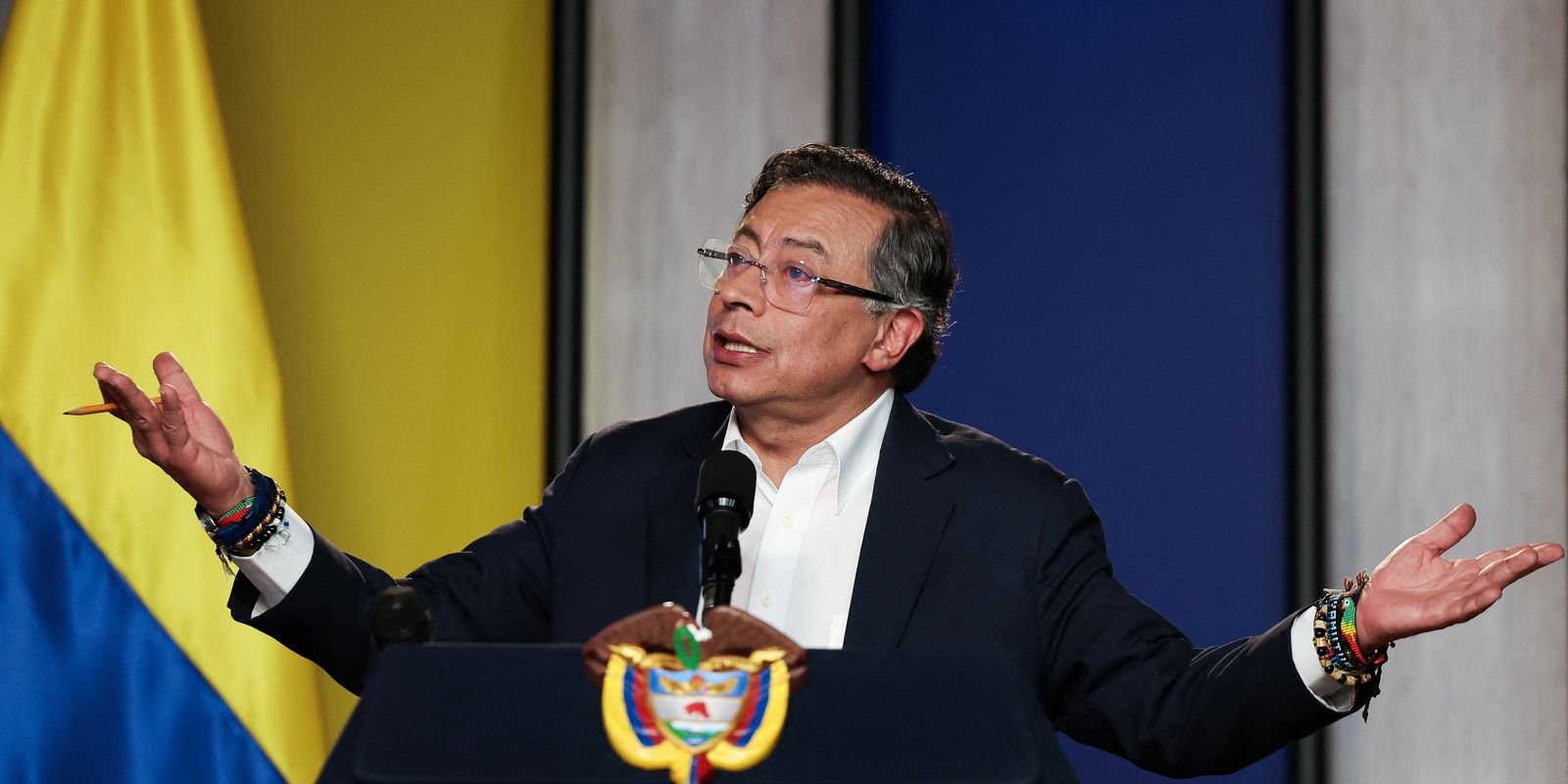 Após fala de Trump, Petro diz que pegará em armas se necessário