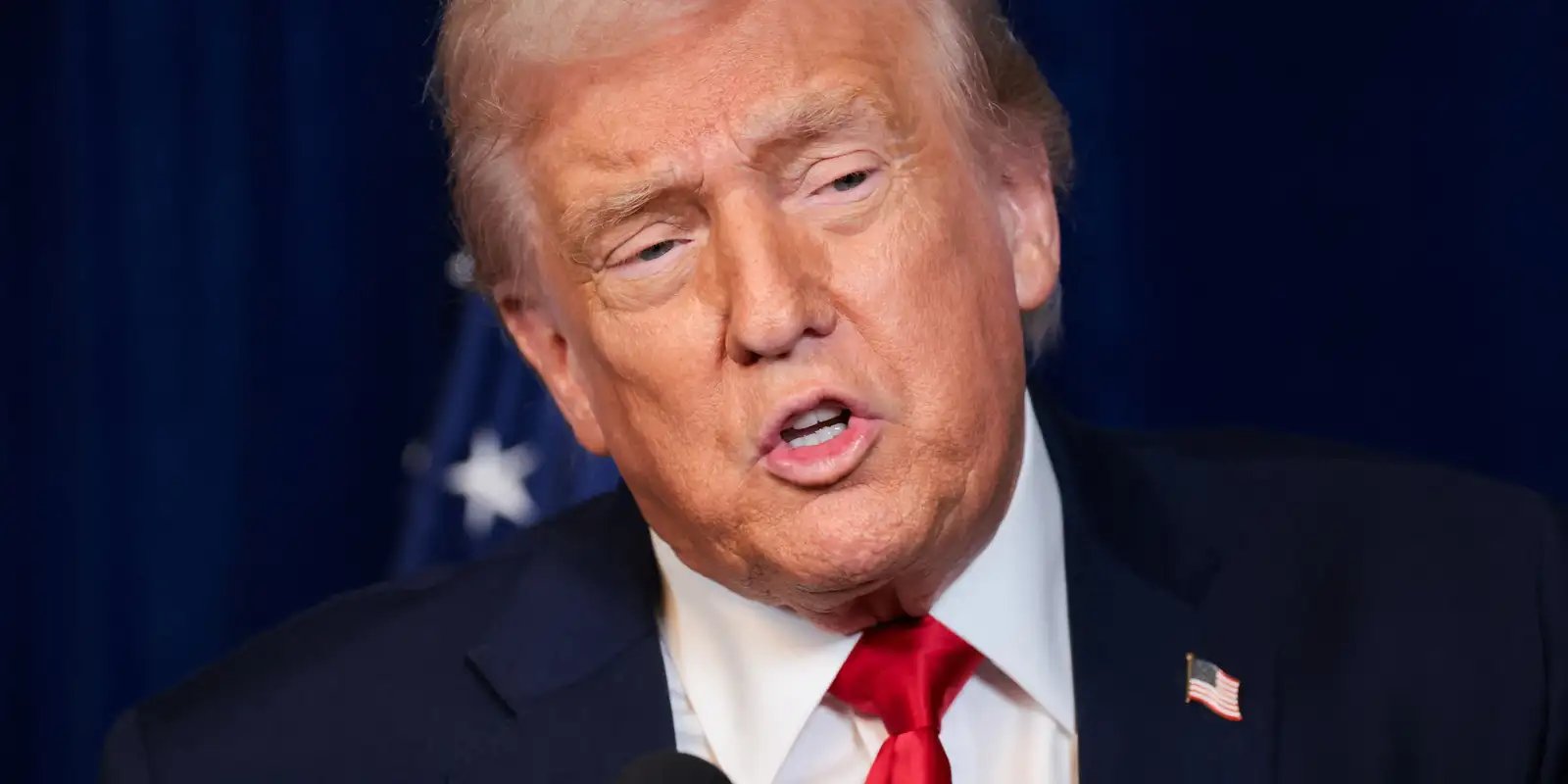 Trump diz que EUA vão administrar Venezuela até "transição segura"