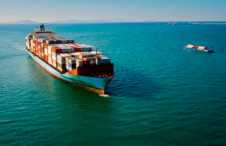 Com tarifaço de Trump, exportações para EUA caem 6,6% em 2025