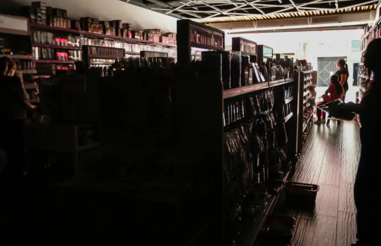Centro de São Paulo está sem luz elétrica nesta terça-feira