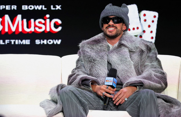 Final do futebol americano vira festa multicultural pró-imigrantes