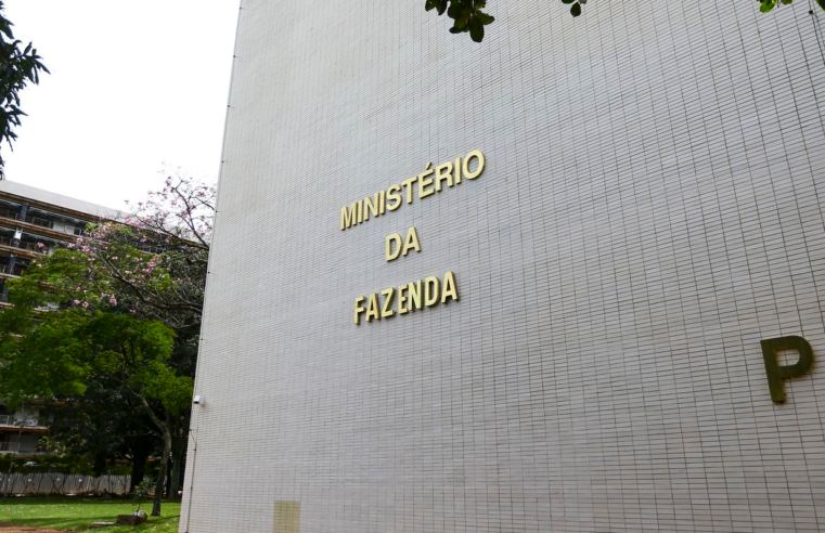 Brasil capta US$ 4,5 bilhões em títulos no mercado internacional