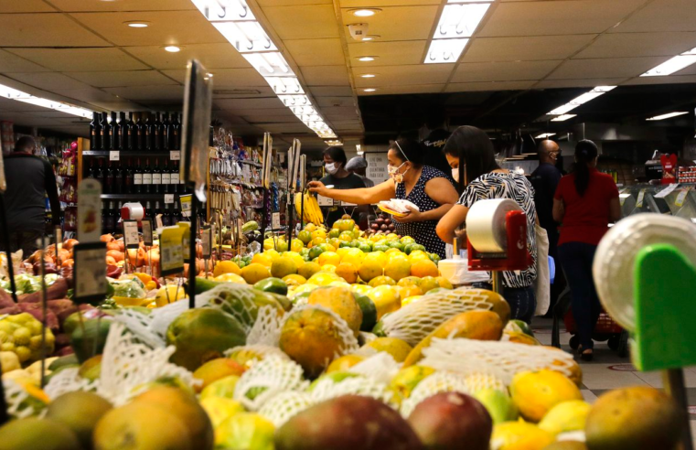 INPC de janeiro sobe 0,39% e acumula alta de 4,3% em 12 meses