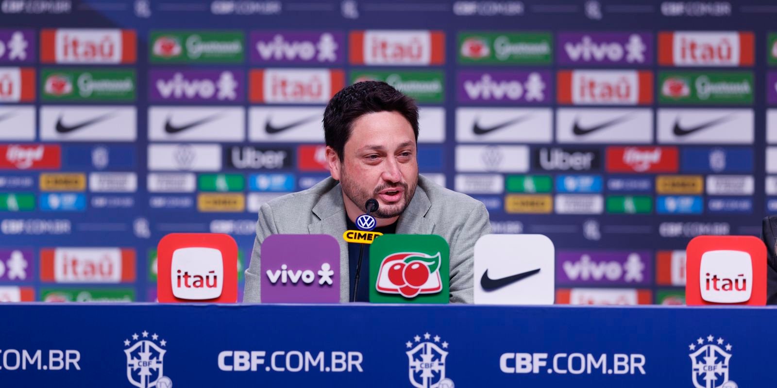 Arthur Elias convoca seleção feminina para primeiros amistosos do ano