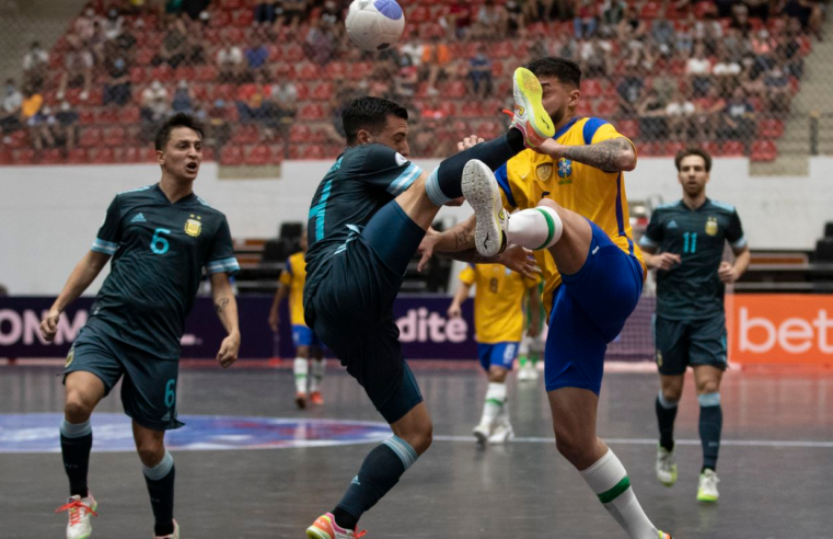 Brasil e Argentina decidem Copa América de Futsal neste domingo