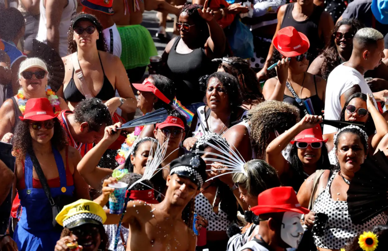Carnaval 2026: veja programação de blocos no Rio neste sábado (14)