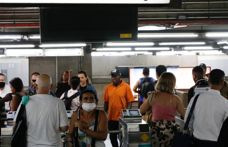 Metrô de SP funcionará ininterruptamente de sábado para domingo