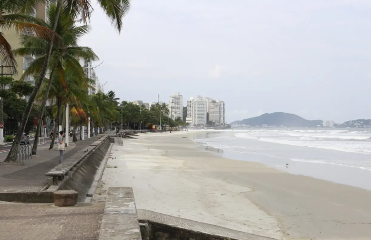 Carnaval: bombeiros salvam 348 vítimas de afogamento no litoral de SP