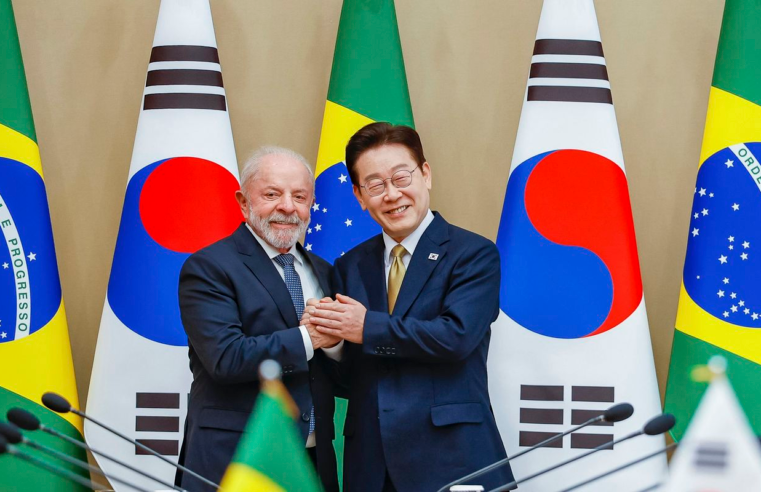 Lula diz que vale "qualquer sacrifício" para prender magnatas do crime