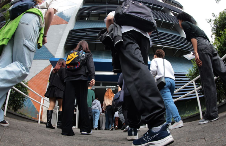 Pré-selecionados têm até fim da noite para completar cadastro no Fies