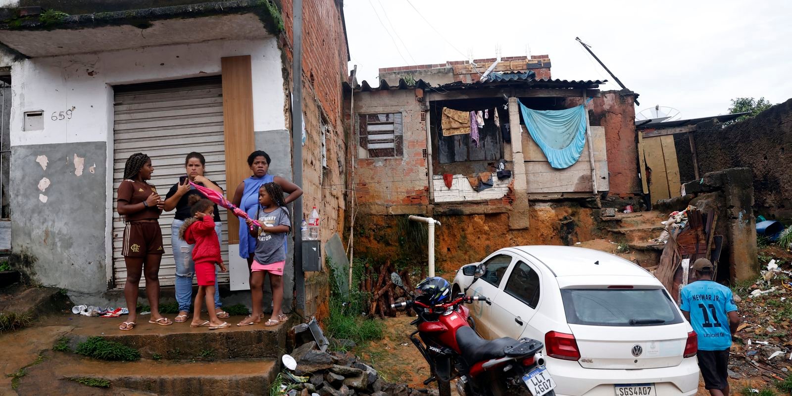 Moradores relatam desespero após mortes em Juiz de Fora