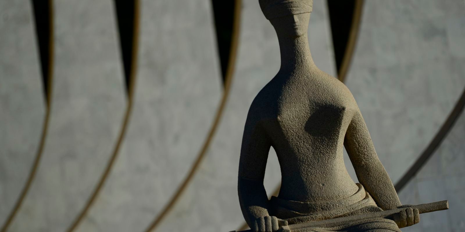 STF inicia julgamento sobre pagamento de penduricalhos a servidores