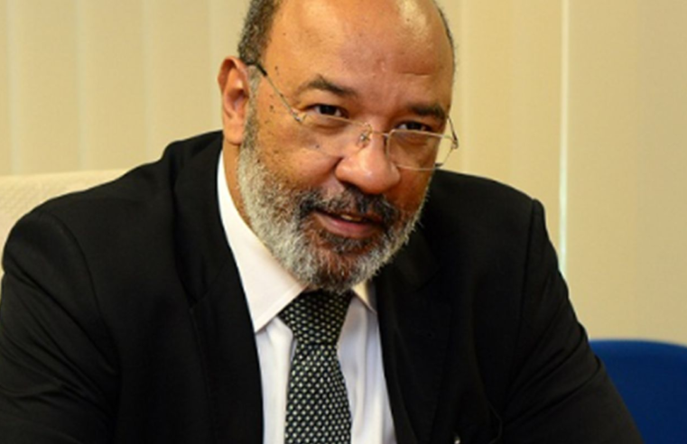 Morre professor Mário Theodoro, destaque na luta contra o racismo