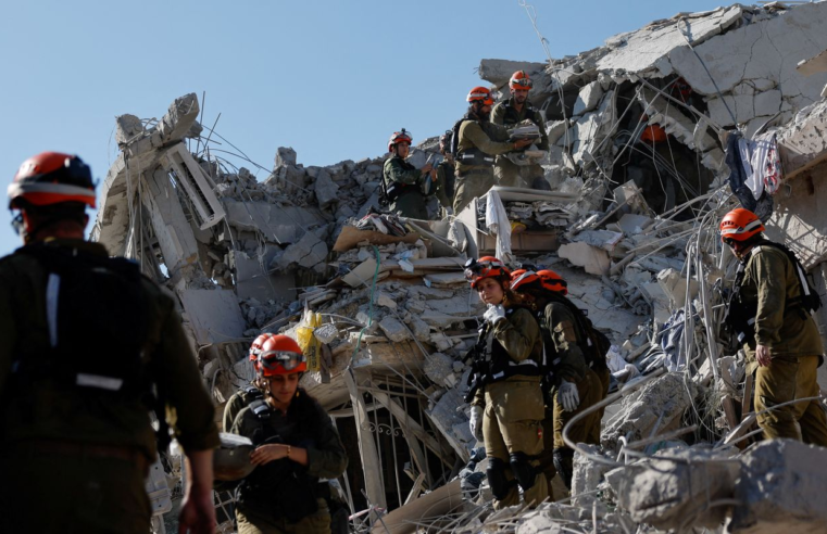 Bombardeios seguem neste domingo no Oriente Médio