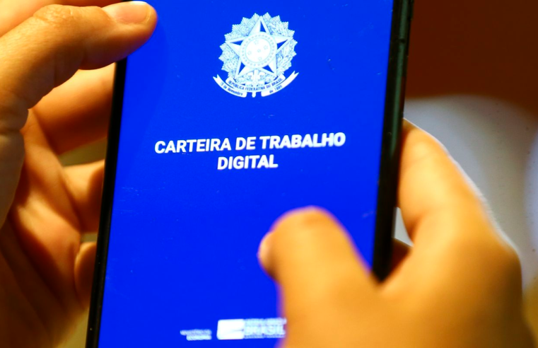 Desemprego fica em 5,4% no trimestre encerrado em janeiro de 2026