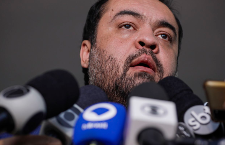 Ministro suspende julgamento que pode cassar governador do Rio