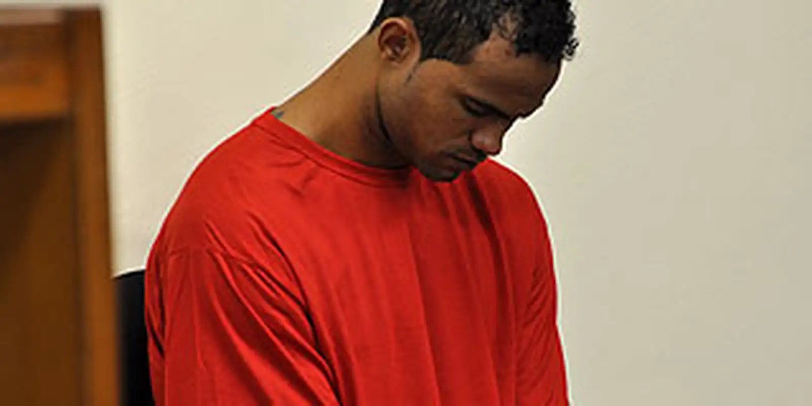 Goleiro Bruno é considerado foragido pela Justiça do Rio de Janeiro