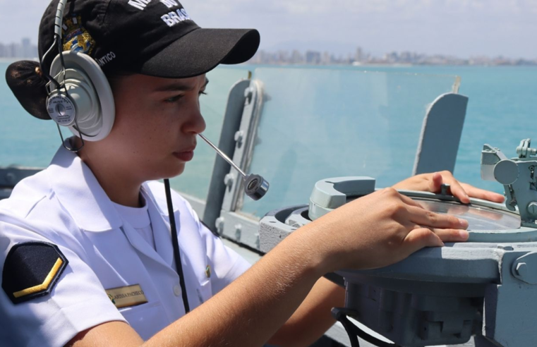 Voluntárias ingressam no serviço militar inicial feminino