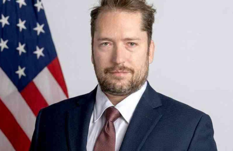 Itamaraty confirma revogação de visto de assessor de Trump