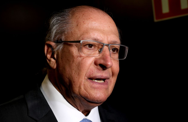 Alckmin: governo prioriza abastecimento e quer evitar alta do diesel