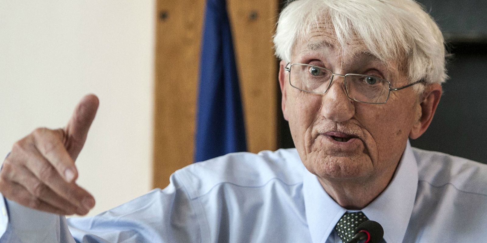 Morre filósofo alemão Jürgen Habermas aos 96 anos