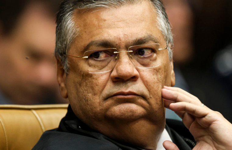 Dino acaba com a aposentadoria compulsória como punição a juízes