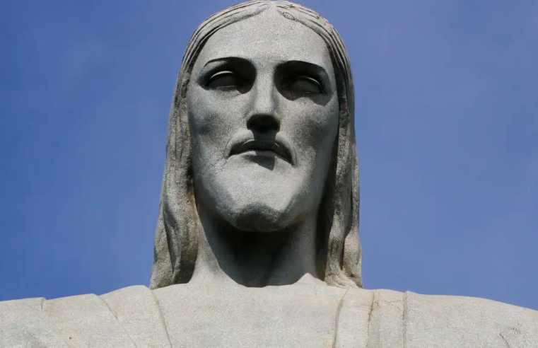 Cristo será iluminado em campanha de combate à violência de gênero